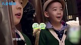 时隔三年，陈小春儿子Jasper再次露面，五官长开好看认不出!