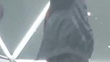 朴灿烈真是太帅了吧，怎么看怎么都是帅气，简直是行走的衣架
