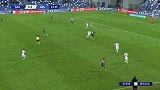 第34分钟萨索洛球员卡普托射门 - 打偏