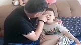 自从带儿子回娘家，姥爷就要给儿子撑腰，眼前这一幕，看完别笑！