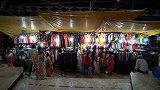 看看晚上10点的印度商业街，中国小伙拍摄于印度加尔各答