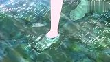 女孩子战术性扭脚
