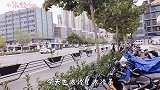 打工妹在家录视频，合租男室友突然送来小惊喜，还挺关心我的？
