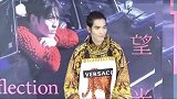 萧敬腾手术成功报平安，秀痊愈大拇指状态佳