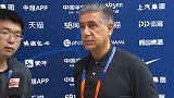 永昌抵达球场 古特比：每场比赛内容不同 教练要帮球员分担压力