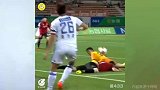 韩国K联赛爆笑进球！后卫脑袋反弹球乌龙助攻对手
