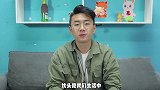 枕头上套一个黑色塑料袋，多数人不知道有啥用，回家我也套一个