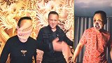 大叔搞怪自导自演，自己看了也会被笑倒