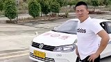 学员练车太嚣张了，科目二开车跟玩一样！