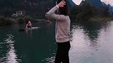 小姐姐说她愿意住在这依山旁水的小村庄