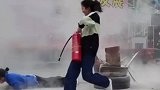 同情心泛滥了吧，那就把第一让给我吧