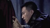妹子穿着新娘服探监 质问前男友到底怎么回事