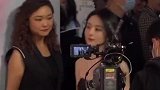 赵丽颖星空黑色抹胸裙出席活动，这气质绝了！
