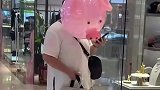 气球不要拿太低容易被当成头套意外