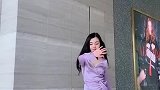 小姐姐街拍竟然不给看脸那看大长腿好了