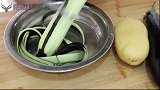 茄子搭配土豆，这样做居然这么好吃，给红烧肉都不换