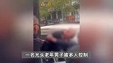 老人疑因在市场偷钱，被绑树上遭多人扇耳光，警方：是惯犯了
