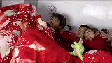 家有两对龙凤胎，晚上不睡觉，看妈妈是如何整治四个孩子的