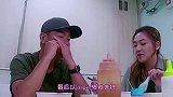 陈小春重现坑娃一幕，直接将Jasper扔进泳池，应采儿却在旁大笑不止
