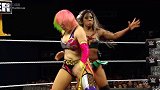 WWE-17年-顶级女星遭遇重伤 WWE或将狠心剥夺其冠军头衔-新闻