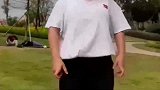 农村的功夫美女，喝醉后直接耍了套醉拳，这以后谁还敢欺负她呀！