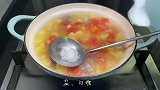牛肉汤炖番茄土豆，这个汤泡饭超好吃