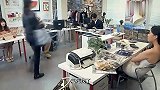 废柴兄弟：你长得跟个家长似的，人家还以为是教导处主任呢