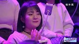 农村长女负担太重，竟没家长肯选她，爸爸忙登台安慰
