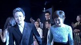 邓超孙俪一脸夫妻相，“娘娘”家中地位红毯尽显