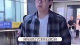 王楚钦7岁后没和家人过过中秋，因比赛难与父母相聚，父母露面颜值高