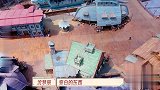 宋小宝肤色有多黑，手上涂上美白霜，感觉像带上白手套