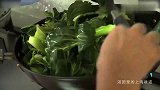 这样的一桌家常菜，满满的都是亲情，聚在一起确实不容易！