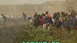 尼日利亚一架比奇-350军用飞机坠毁，6人死亡！目击者称飞行员是英雄，尽量避开了居民区！