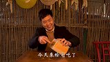 二哥挑战“鬼椒面”，辣得满头大汗都不愿意放下筷子