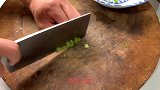 喜欢吃面条一定要收藏，教你懒人做法，酸辣过瘾，最后连汤都不剩
