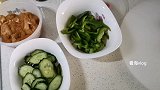美食制作，钓鱼人煮好饭菜才有机会去钓鱼，看海炒点家常菜好开溜