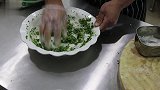 想吃茴香丸子不用去饭店了,大厨教你在家做,外酥里嫩,香气四溢