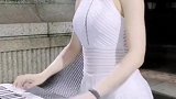 小姐姐的日常，屋外也要来一曲，这是真的牛啊真不错