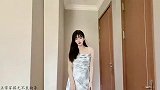 小美女的舞姿太美了，忍不住多看了两遍！