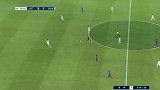 柔佛后场断球发起快速反击 前场良机迪奥戈怒射击中门柱弹出