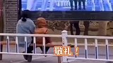 言传身教！为这位妈妈点赞！为这位宝宝点赞！