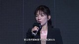 黄奕穿裸色闪片长裙仙气飘飘坦言上完《演员》工作变多了