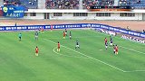 中超-17赛季-联赛-第10轮-第16分钟犯规 雷永驰抬脚过高误伤胡斯蒂 亚泰获得关键位置任意球-花絮