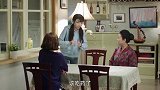 孙女突然变的乖巧听话，大妈感到有点不可思议