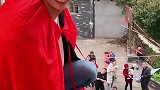 活了几十年，终于知道京剧怎么变脸的了