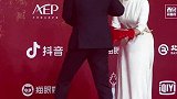 北京国际电影节红毯，龙龙今天太帅了吧！