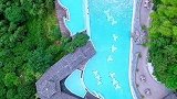 原来“七仙女”把凡间的游泳池，藏在了湖南的深山山顶上