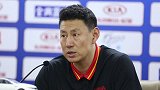 篮球-18年-斯杯-继伟伤退后卫线动不少脑筋 李楠：每次总有人站出来是最需要的-新闻