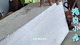 两个孩子不好好吃饭，闫妮在网上给买了牛排，第一次做味道还不错