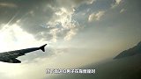 男子在飞机上偷拍，发现云层上有“人”，专家：违反科学！